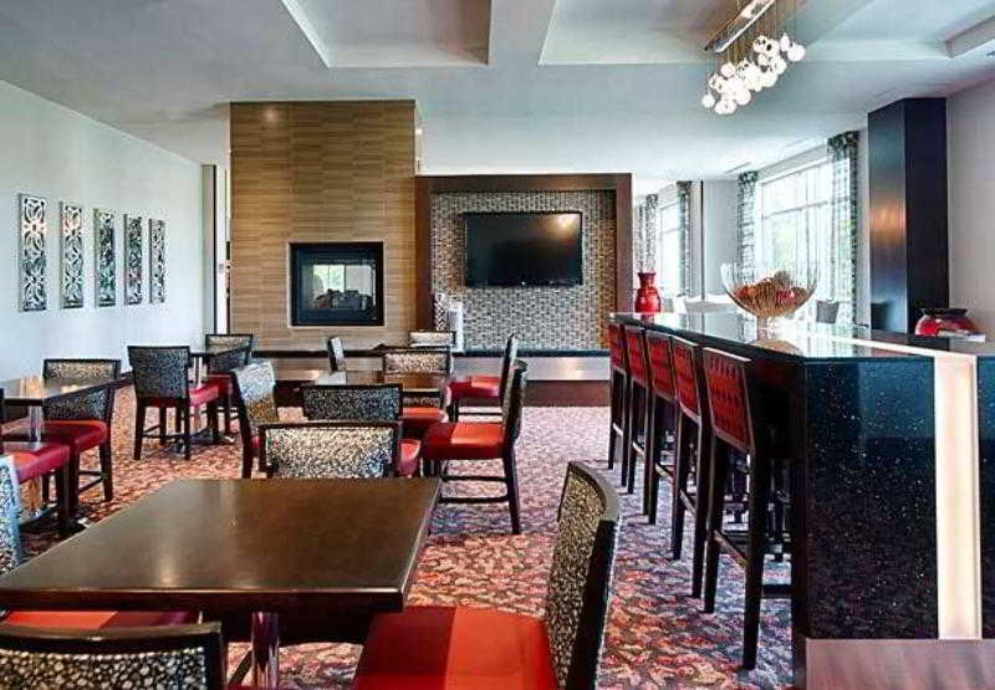 Residence Inn By Marriott Boston Logan Airport/Chelsea Restoran gambar